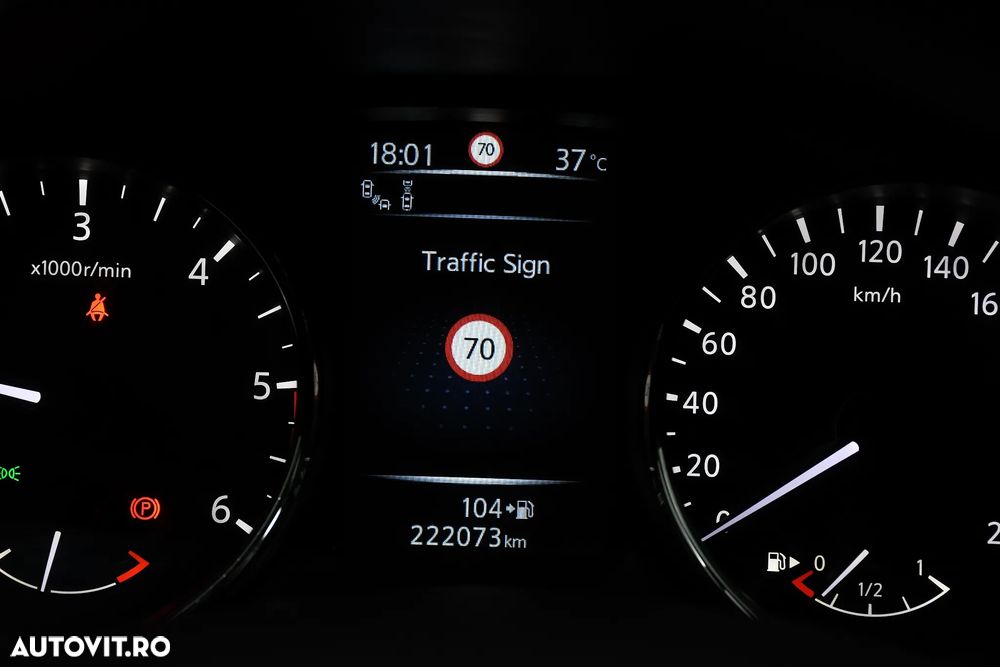 Nissan Qashqai 1.6 DCI TEKNA+ - 35