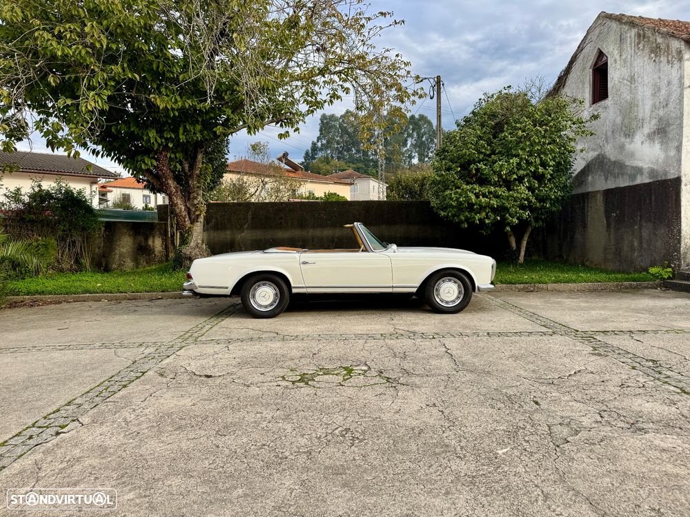 Mercedes-Benz SL 230 - 20