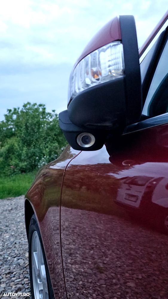 Volvo V70 D3 Geartronic Summum - 17