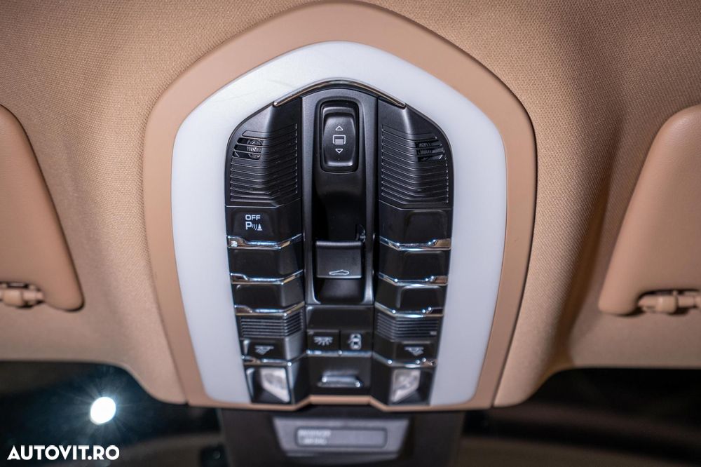Porsche Macan 3.0 PDK S - 37