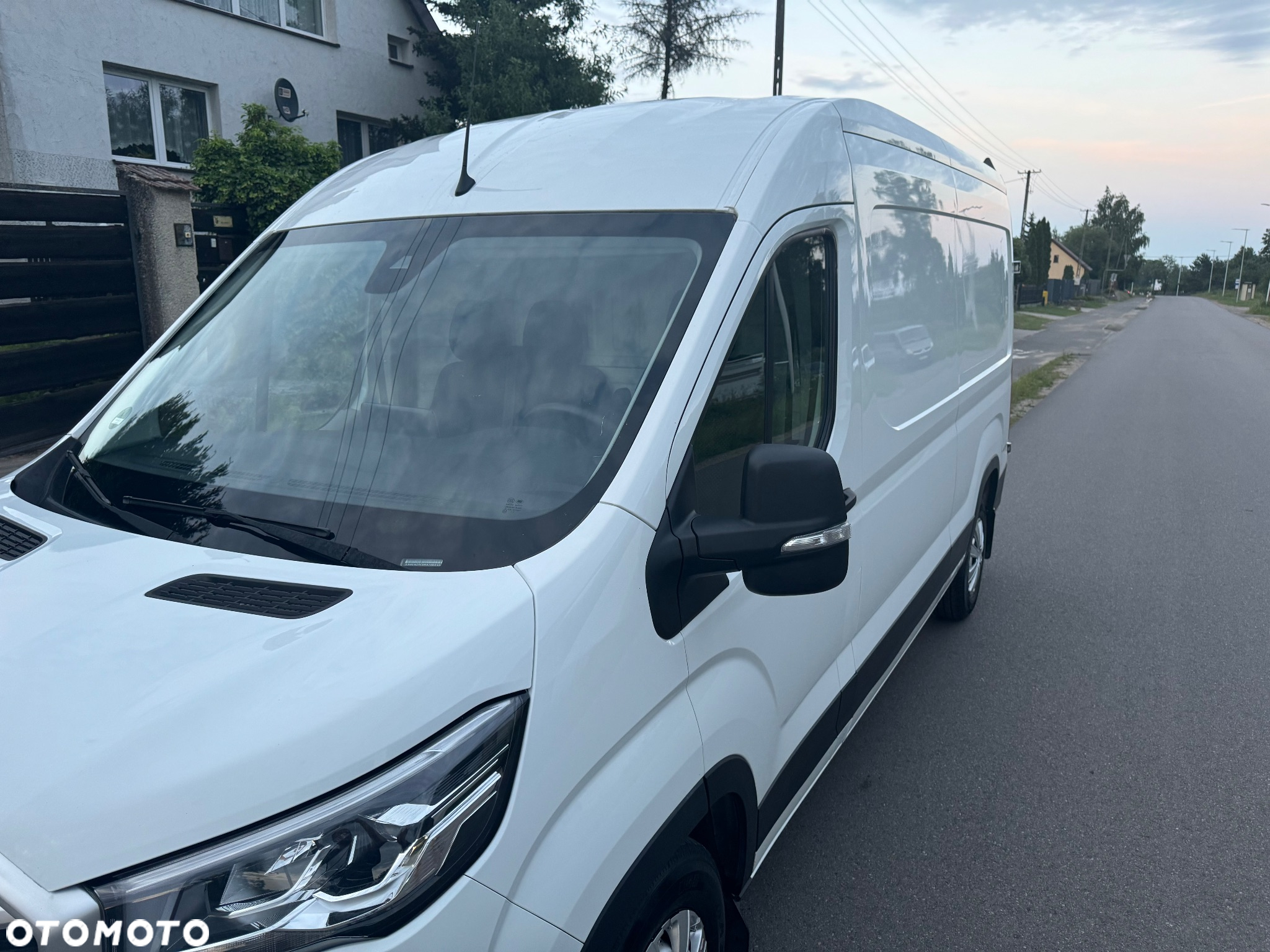 Maxus Deliver 9 - 16