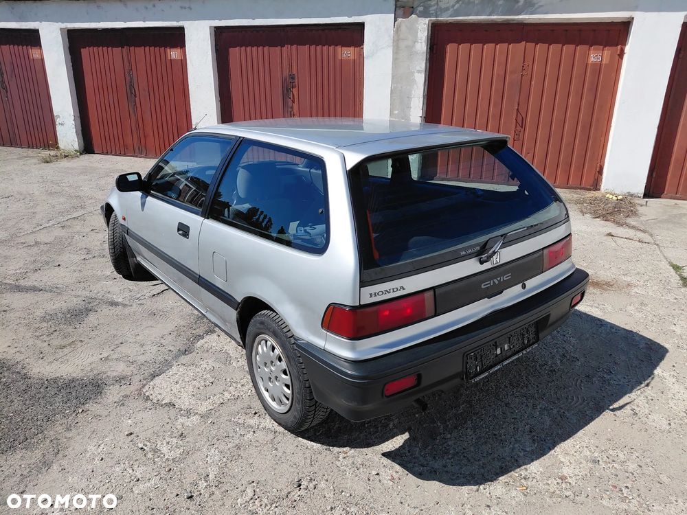 Honda Civic - 4