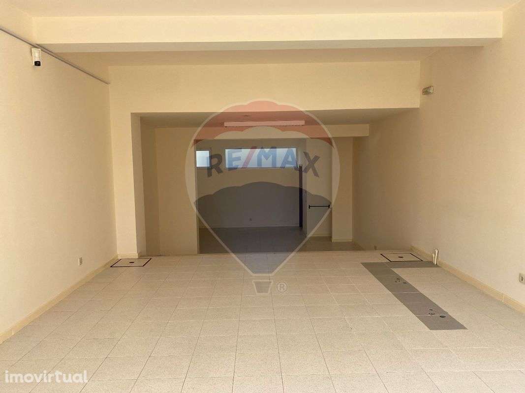 Loja  para arrendamento - Grande imagem: 2/12