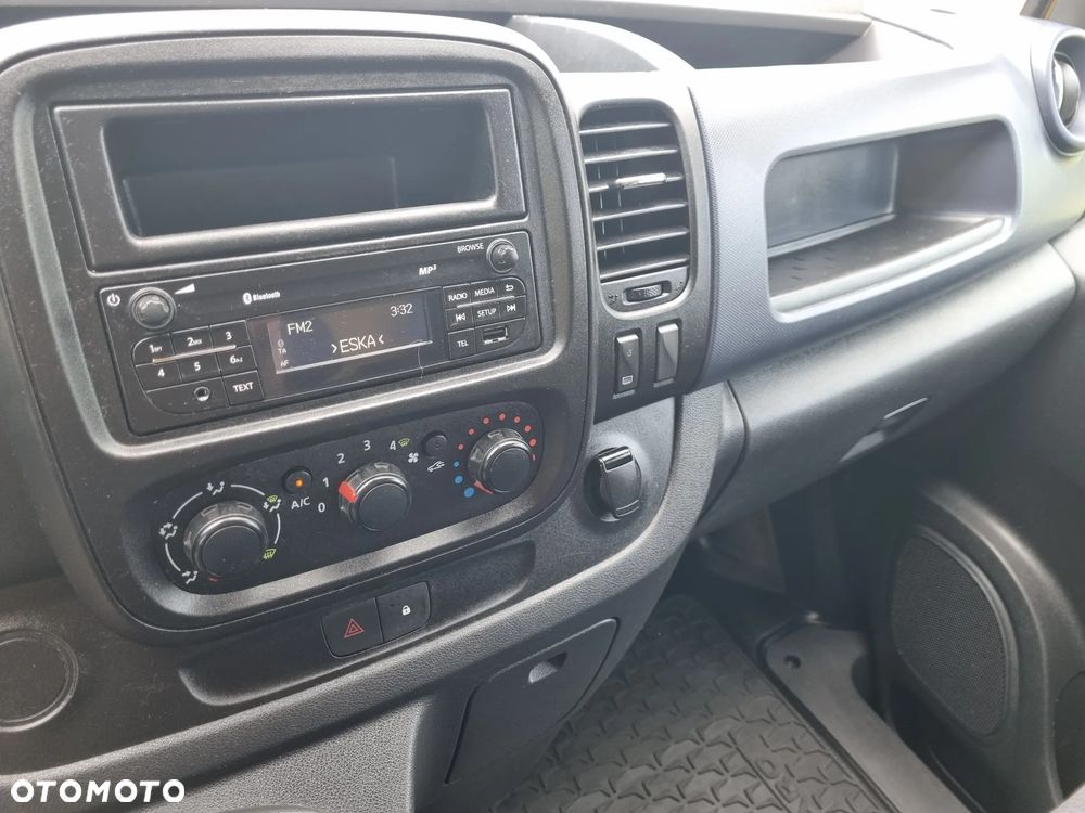 Opel VIVARO - 16