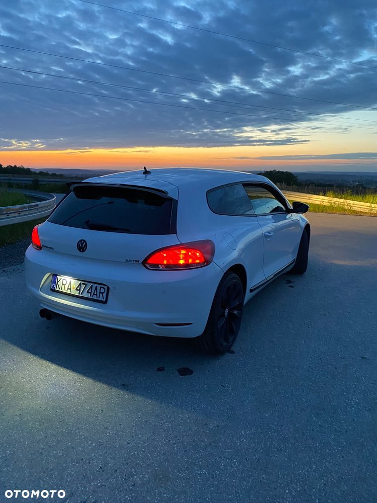 Volkswagen Scirocco 2.0 TSI DSG - 1
