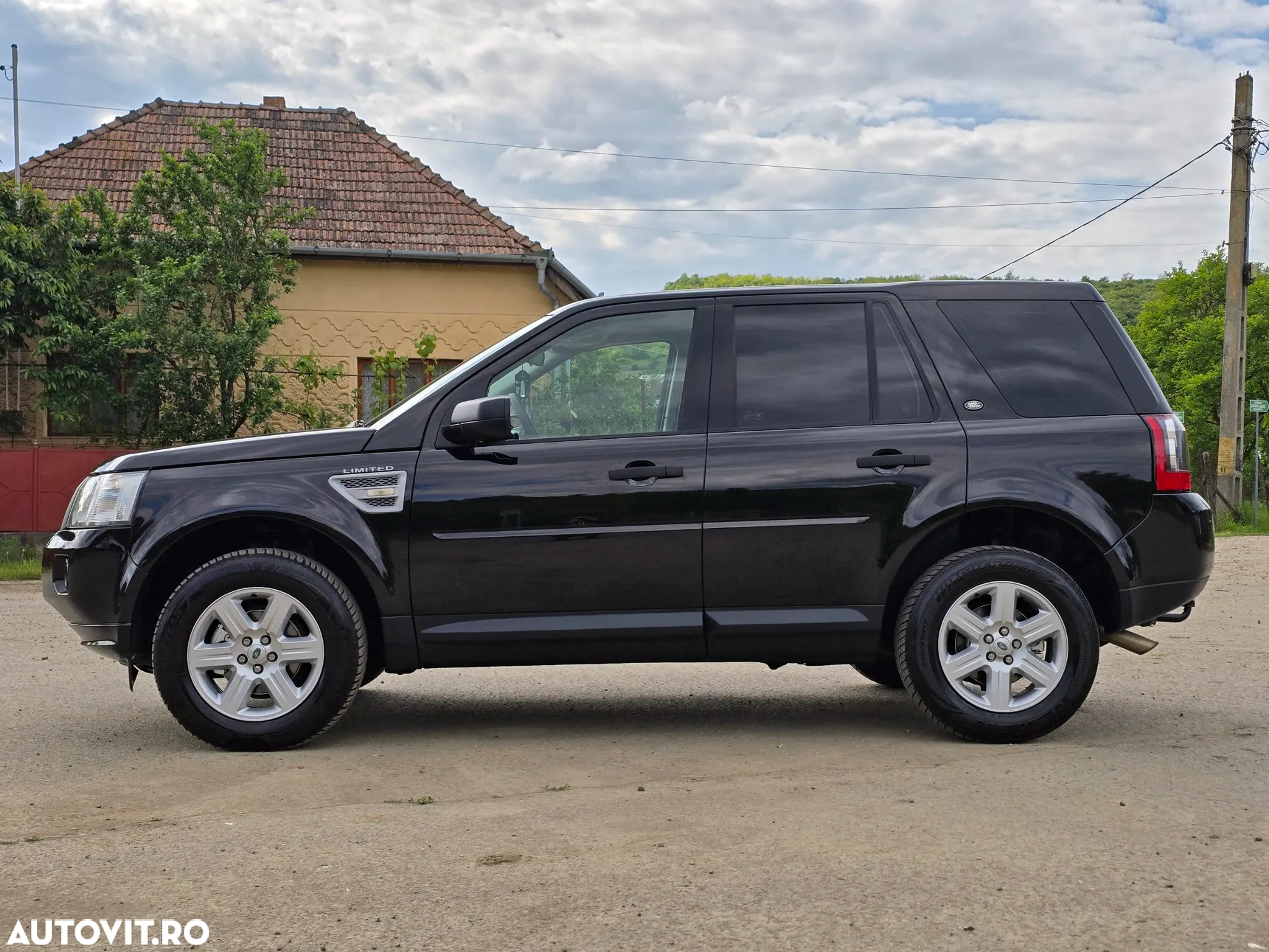 Land Rover Freelander 2 2.2 TD4 S - 12