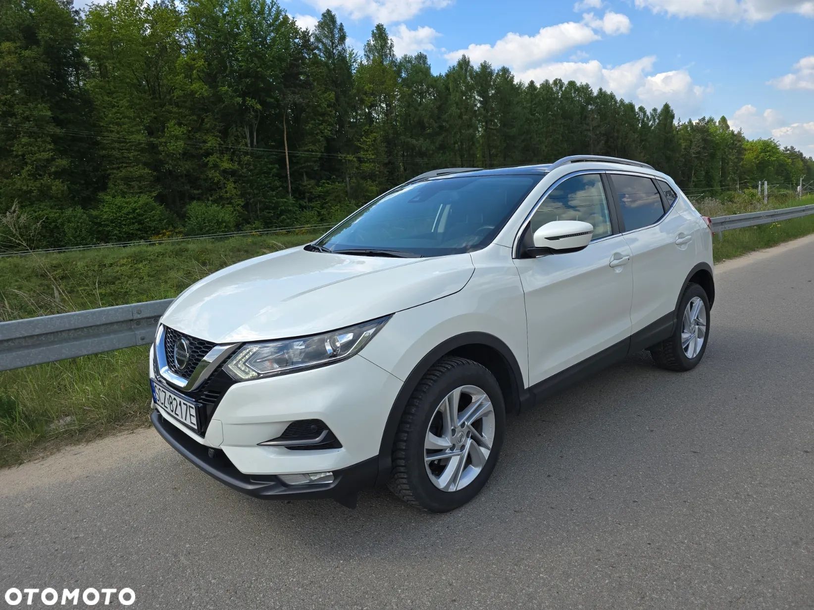 Nissan Qashqai 1.3 DIG-T Tekna - 1