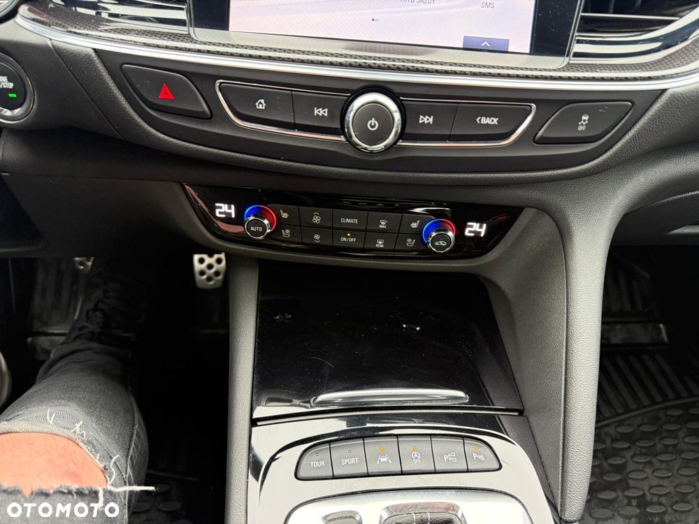 Opel Insignia 2.0 T 4x4 Innovation S&S - 34