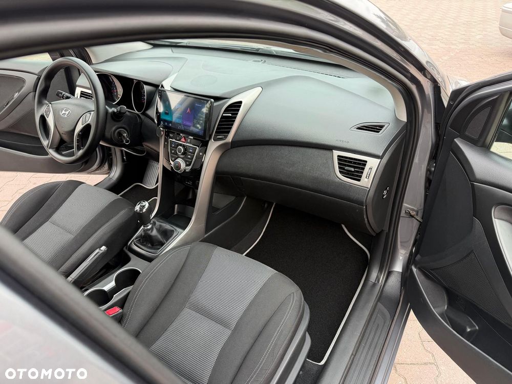 Hyundai i30 1.4 Premium - 8