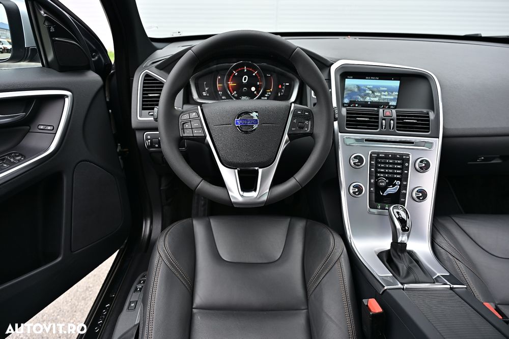 Volvo XC 60 D4 Geartronic Summum - 26