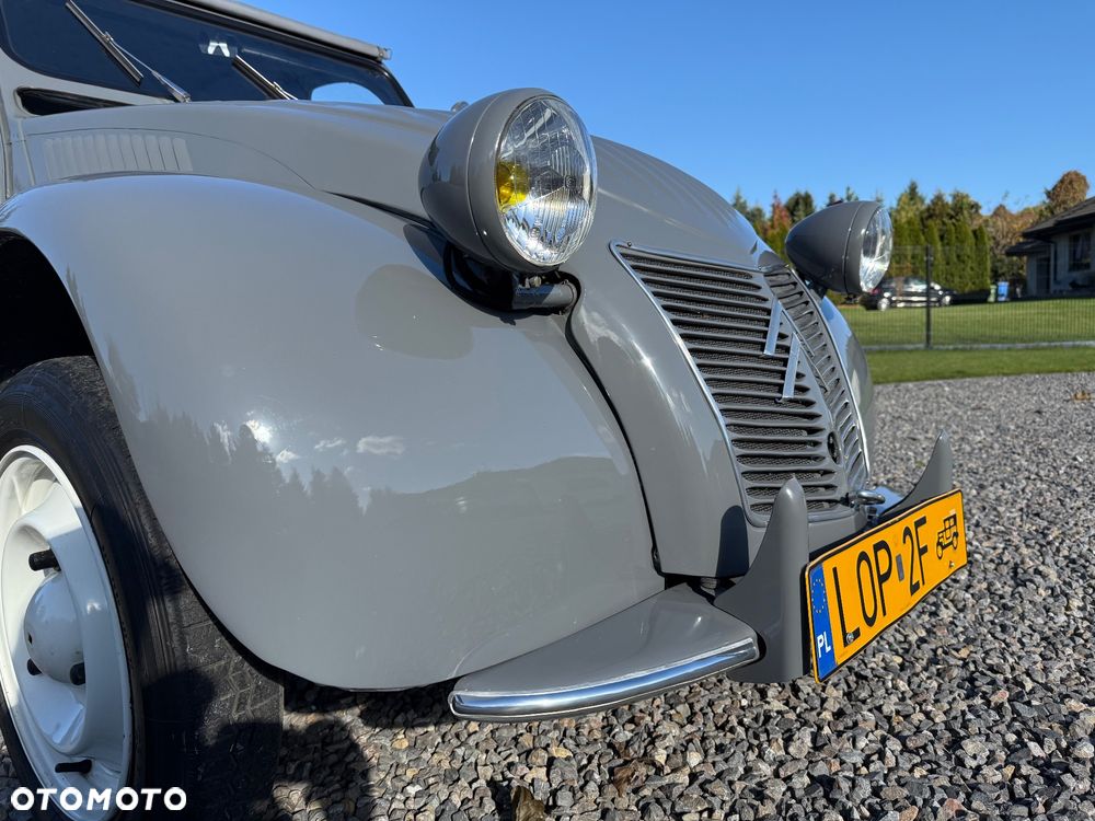 Citroën 2 CV - 13