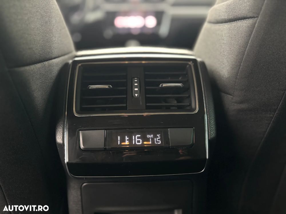 Skoda Superb 2.0 TDI DSG Style - 35