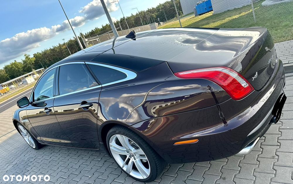 Jaguar XJ 3.0 T AWD Premium Luxury - 12