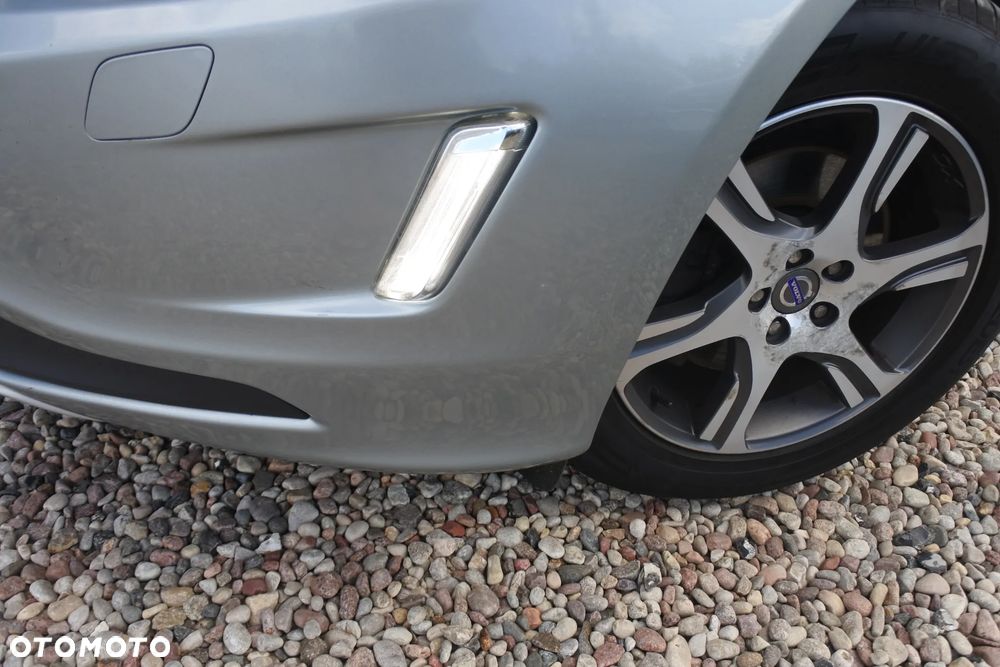 Volvo XC 60 D4 Geartronic Summum - 23