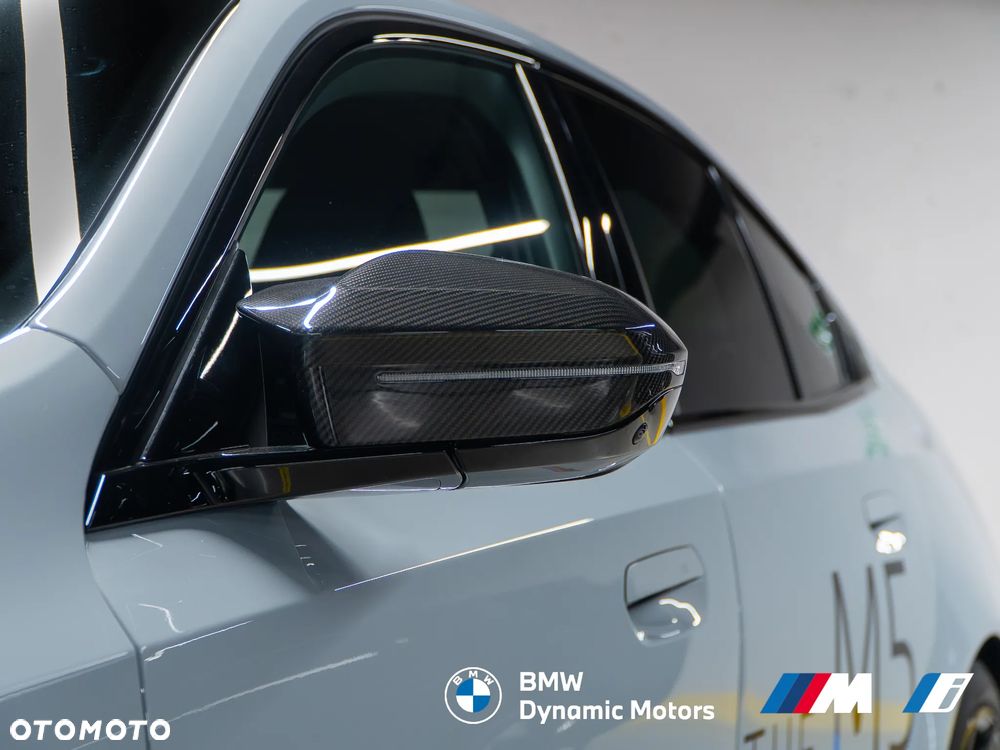 BMW M5 xDrive - 10