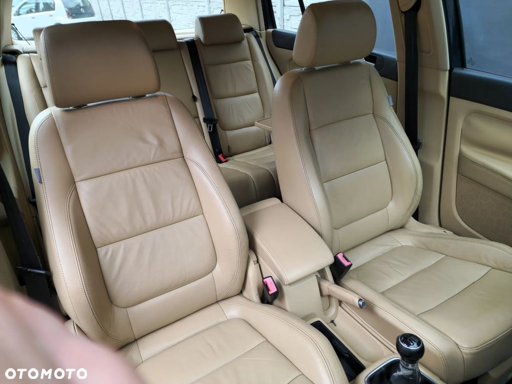 Volkswagen Golf Plus 1.9 TDI Edition - 17