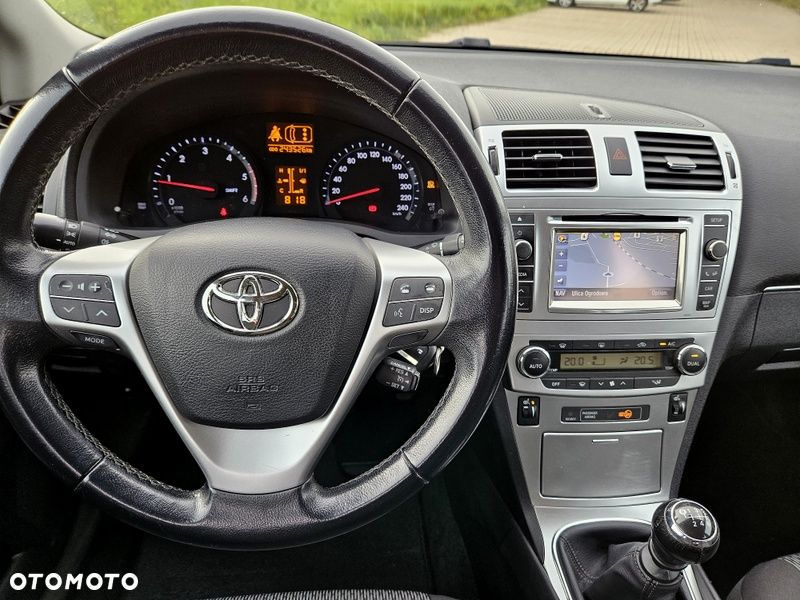 Toyota Avensis 2.0 D-4D Premium - 15