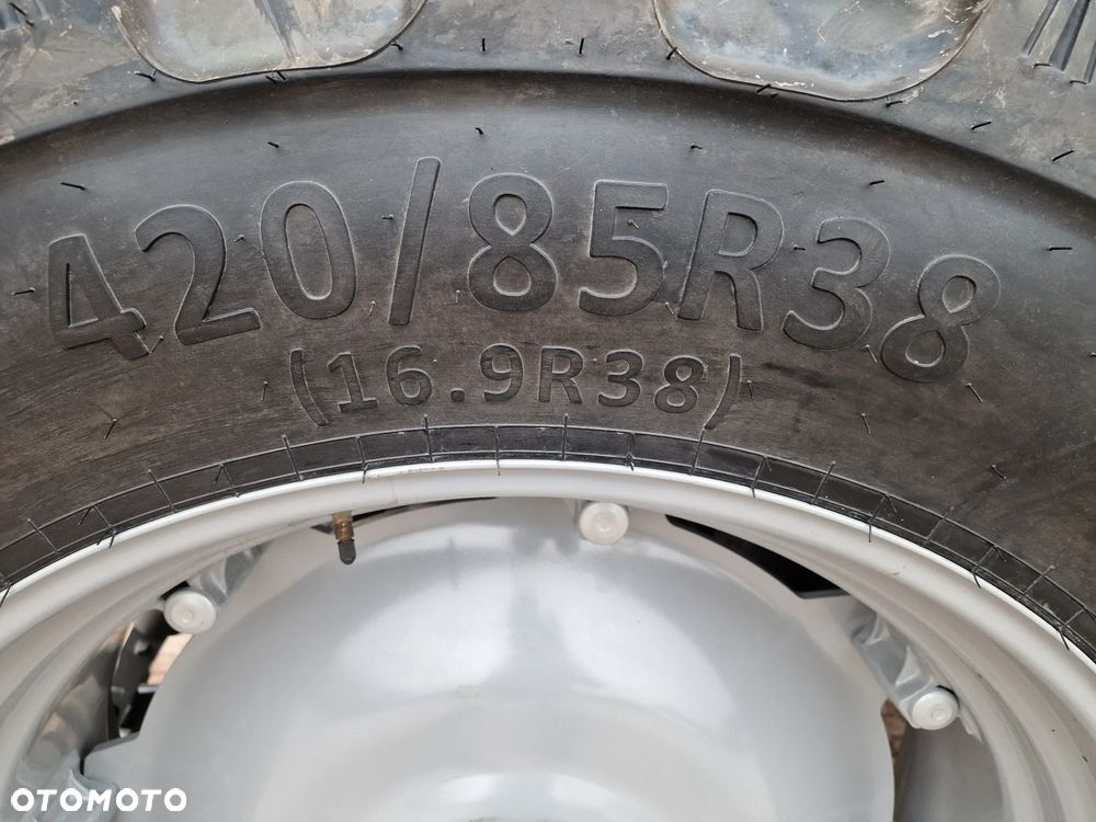 Massey Ferguson 5435, 2011r., 85KM - 10