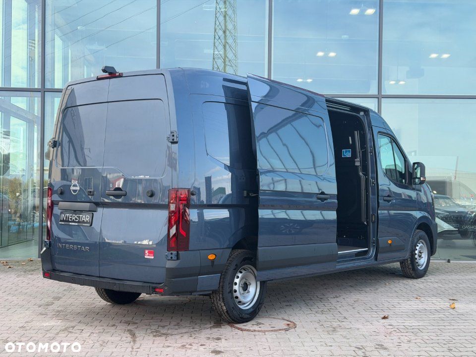 Nissan Interstar - 4