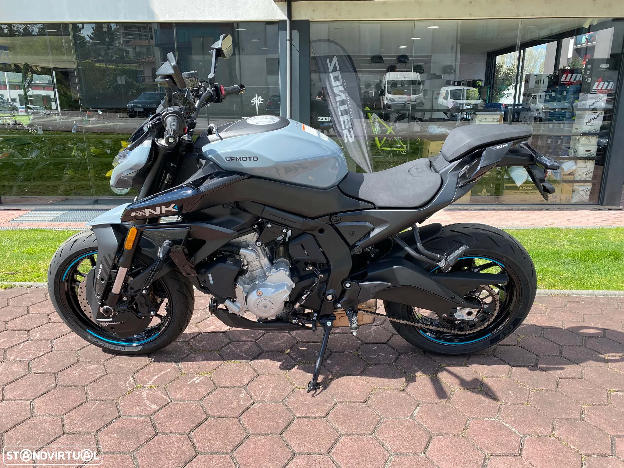 CF Moto 675NK NK 675 - 2