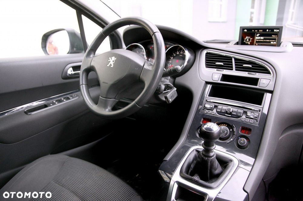Peugeot 5008 1.6 BlueHDi Style 7os - 11