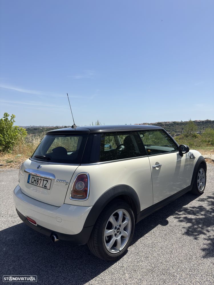 MINI 3 Portas Cooper D - 19