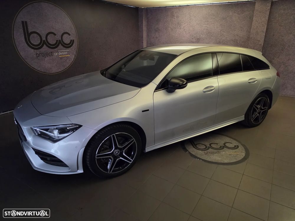 Mercedes-Benz CLA 250 e Shooting Brake AMG Line - 1