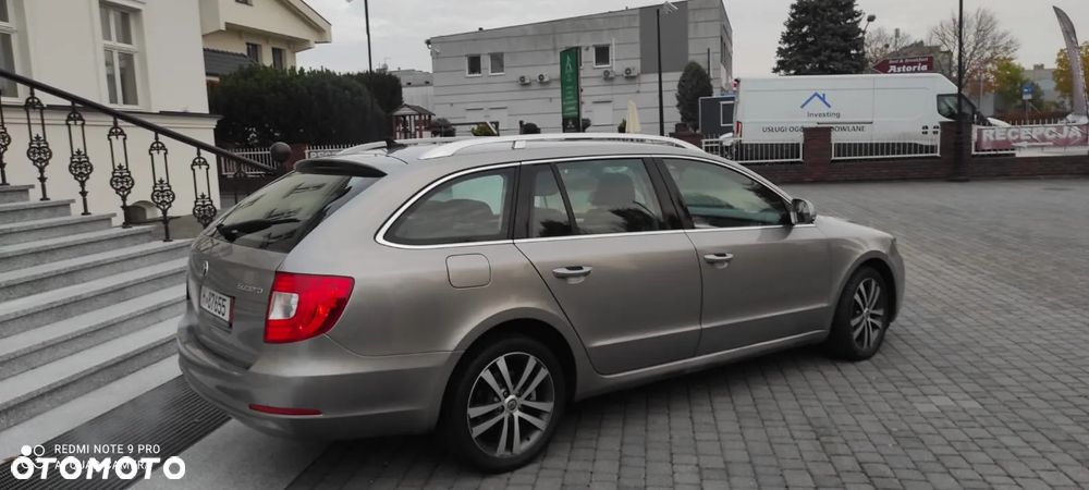 Skoda Superb 2.0 TDI Comfort DSG - 24