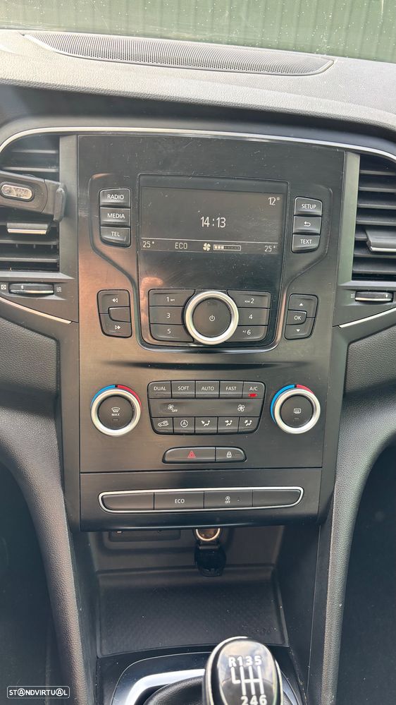 Renault Mégane Sport Tourer 1.5 dCi Zen - 4