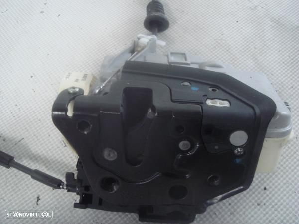 Fecho Da Porta Frente Dto Volkswagen Passat (3C2) - 4