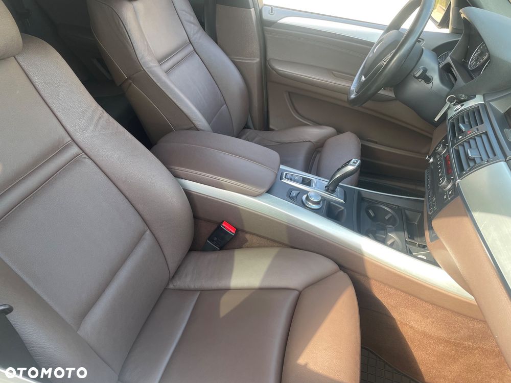 BMW X5 xDrive30d - 33