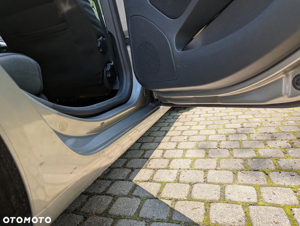Skoda Octavia 2.0 TDI Elegance DSG - 25