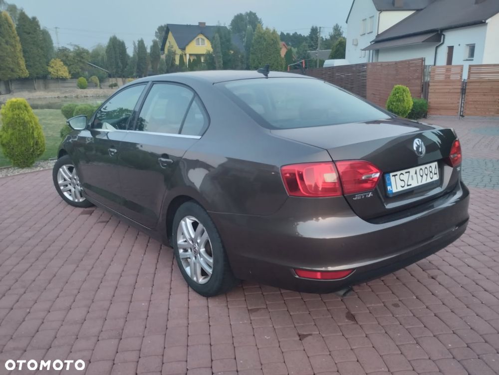 Volkswagen Jetta 1.6 TDI Comfortline - 7
