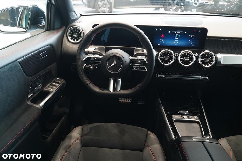 Mercedes-Benz GLB 200 mHEV AMG Line 7G-DCT - 21