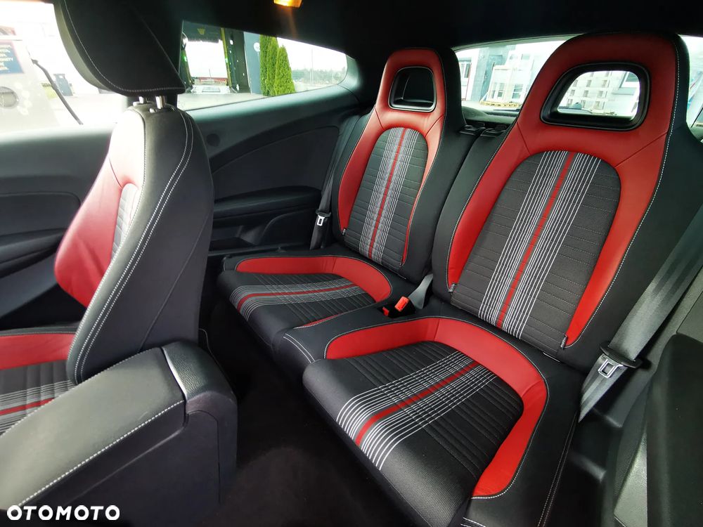 Volkswagen Scirocco 2.0 TSI Match - 12