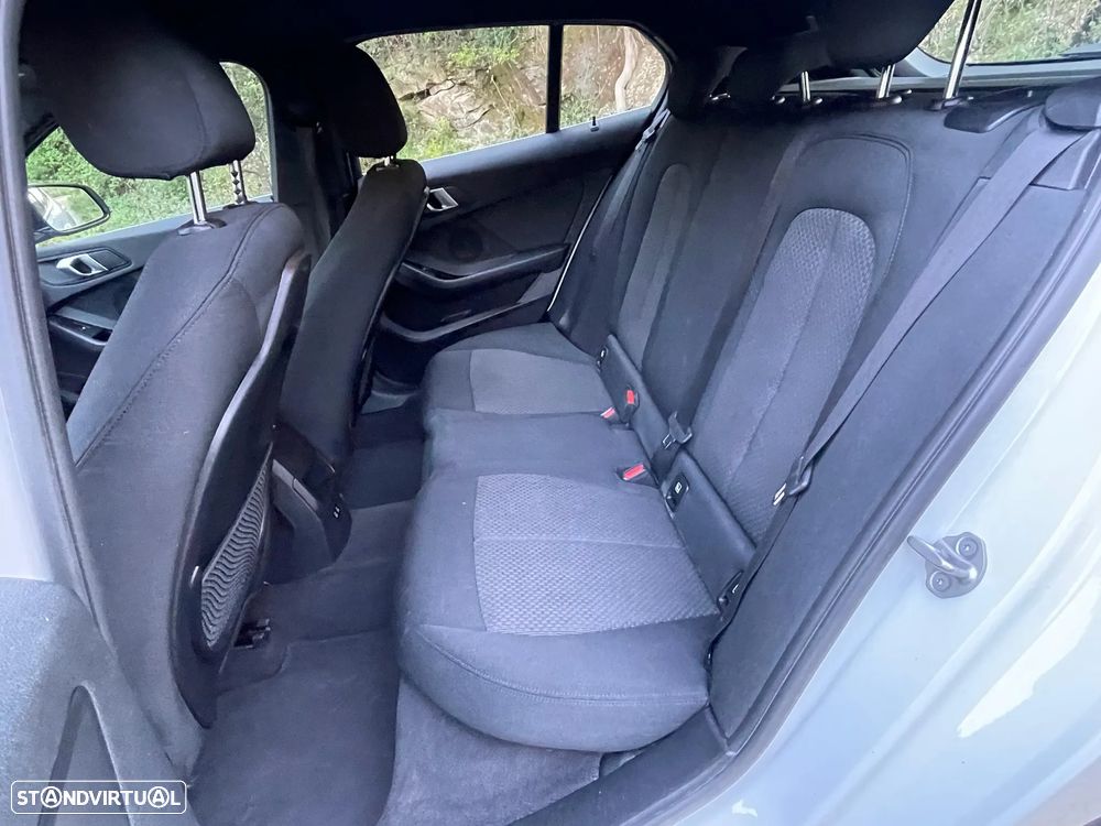 BMW 116 d Aut. Sport Line - 8
