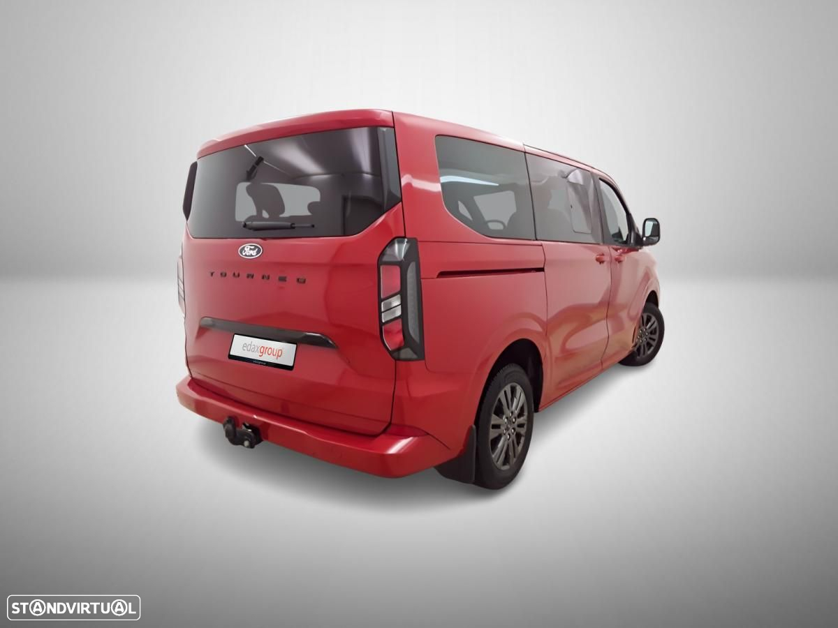 Ford Tourneo Custom 320 L1H1 VA Auto Titanium - 2
