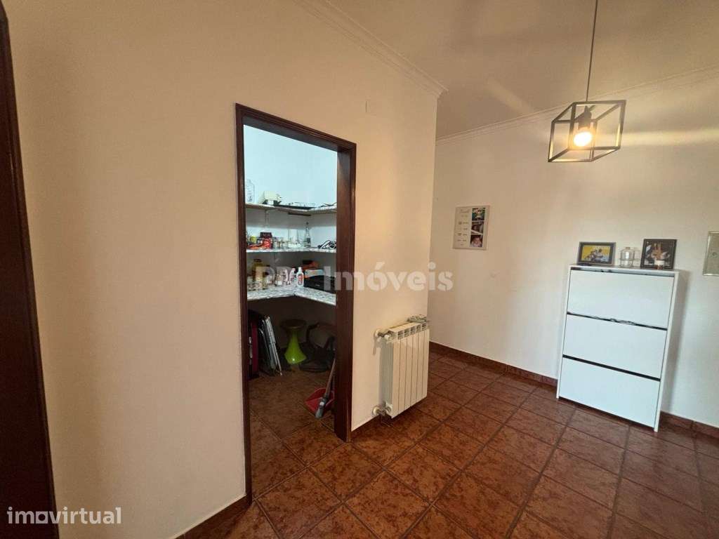 Apartamento T2 c/ Varanda e Sótão em Fazendas de Almeirim - Confort... - Grande imagem: 5/13