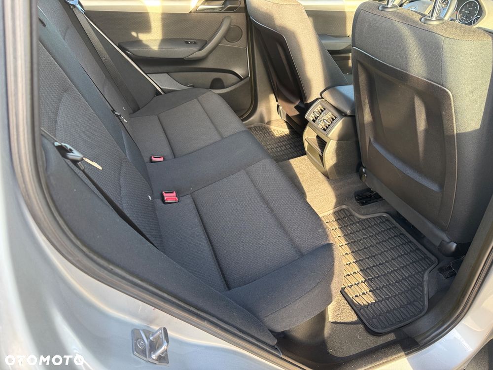 BMW X3 xDrive20d - 27