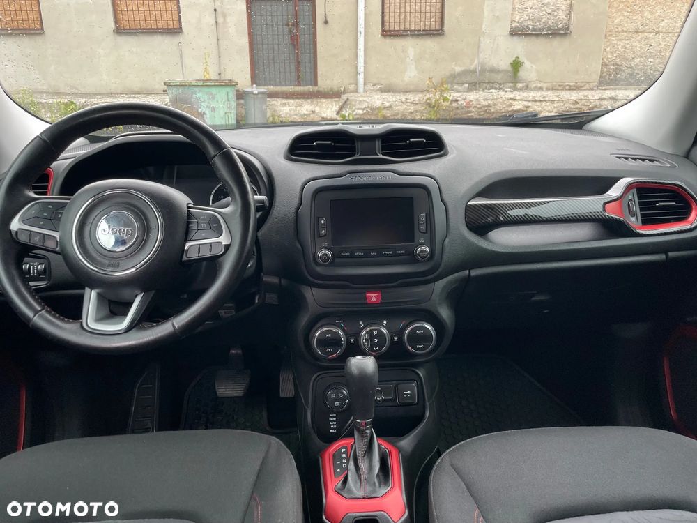 Jeep Renegade - 12