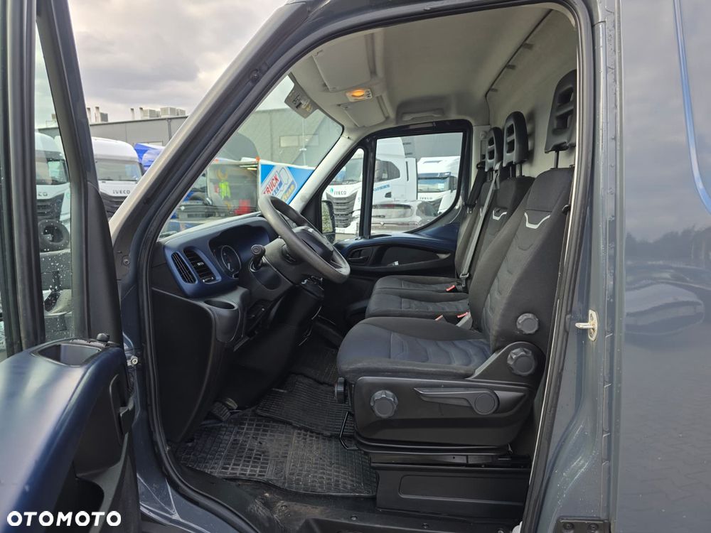 Iveco 35S18A8 Automat Maxi 16m3 L4H2 Krajowy Ledy Sklejka - 9