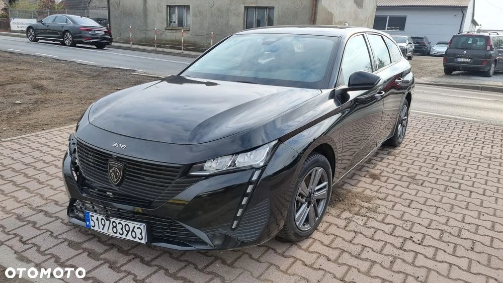 Peugeot 308 BlueHDi 130 EAT8 Allure - 12