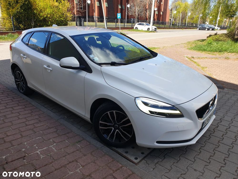 Volvo V40 D2 Momentum - 10