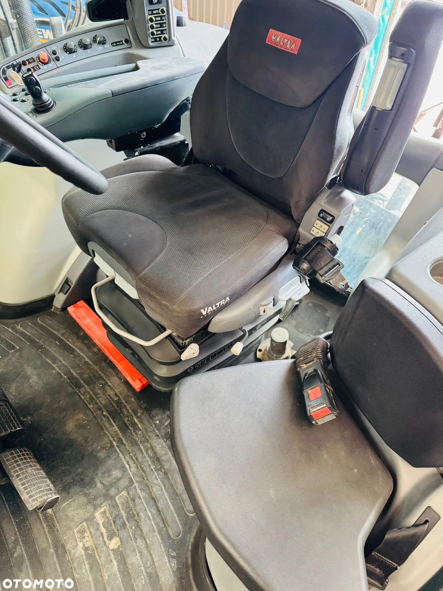 Valtra S233 - 17