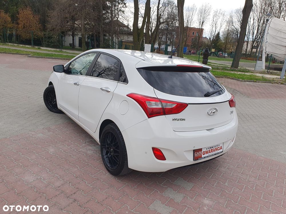 Hyundai i30 1.6 Style - 32