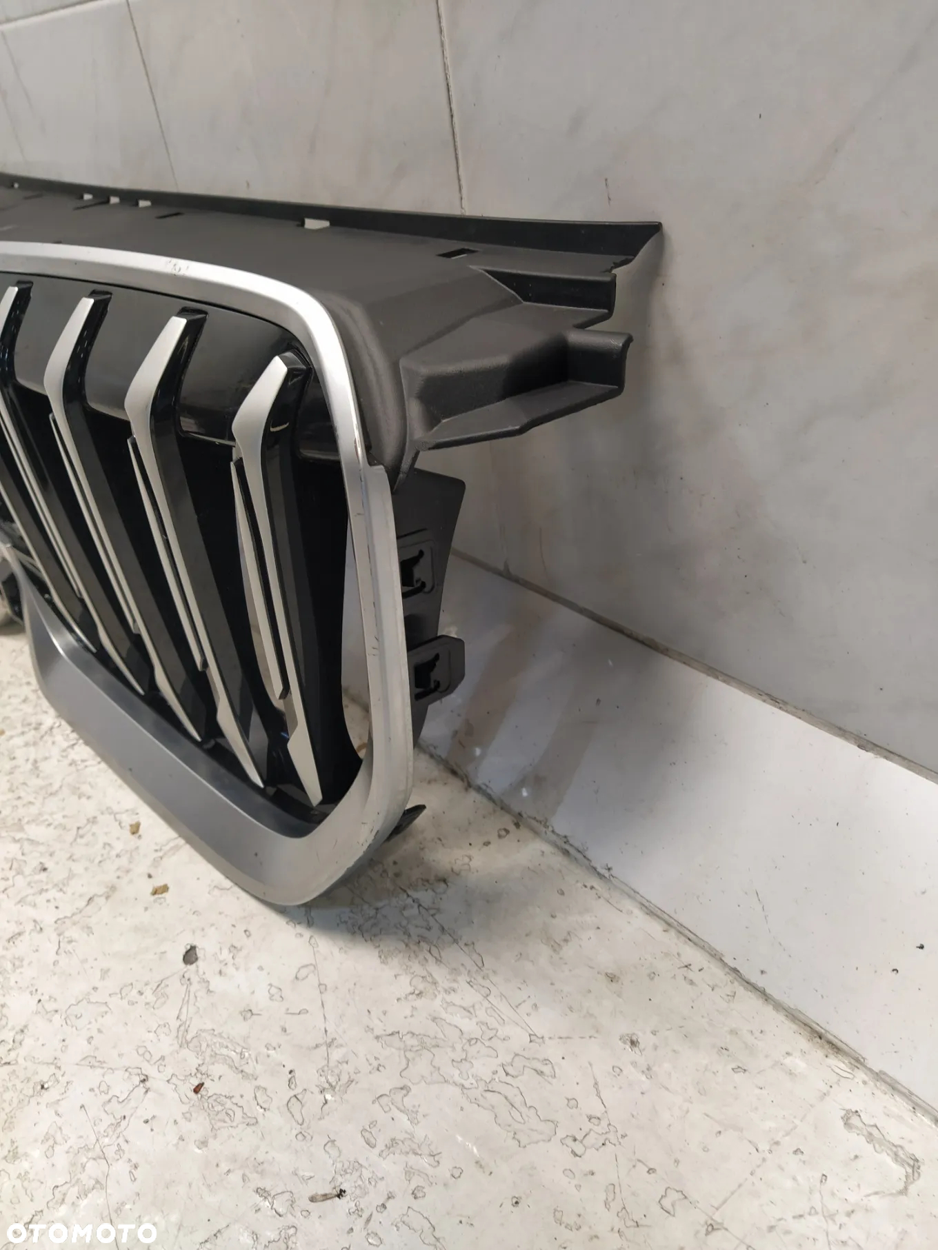 BMW X1 U11 GRILL ATRAPA CHŁODNICY KRATKA NERKA CHROM FRONT I RAMKA CZARNY ŚRODEK NOWY ORYGINAŁ - 7