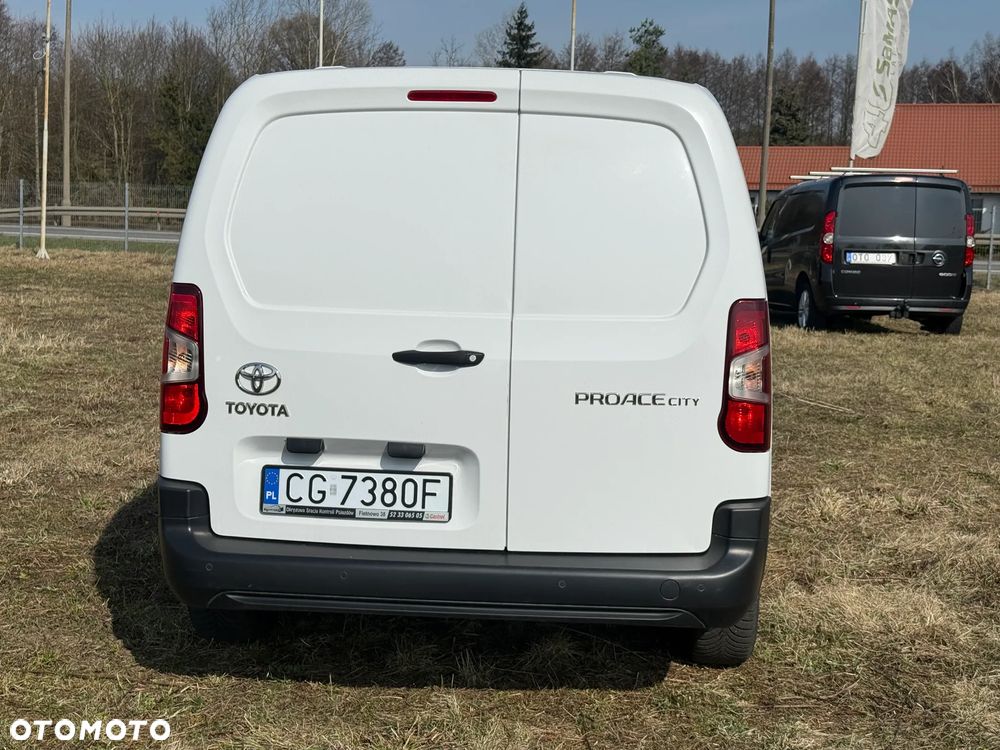 Toyota Proace City - 8