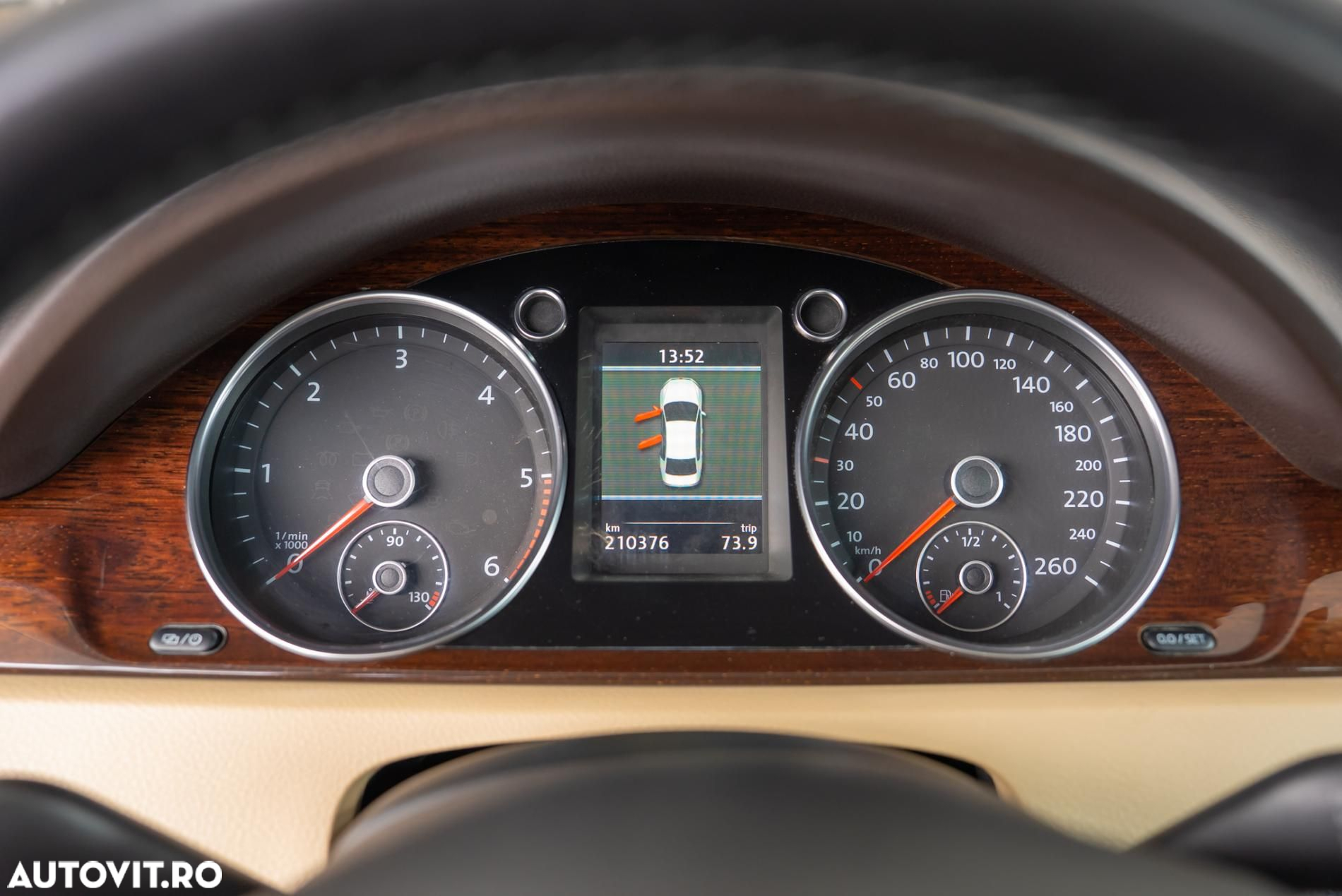 Volkswagen Passat - 13