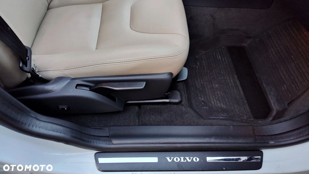 Volvo XC 60 D5 AWD Summum - 15