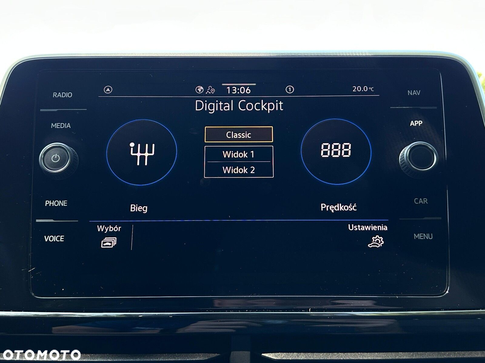Volkswagen T-Roc 1.5 TSI R-Line DSG - 31